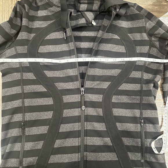 Lululemon Stride Jacket Black Micro Macro Stripe Hooded Full Zip - Picture 7 of 8